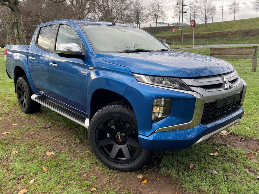2021 Mitsubishi Triton | DC GLXR 6AT 2.4D/4WD | 15246 | 1