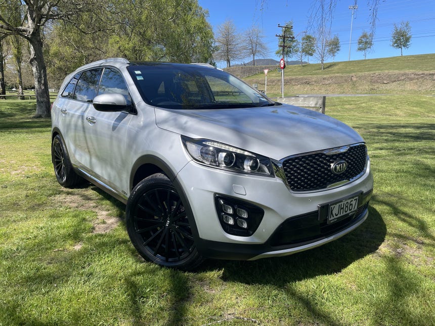 2017 Kia Sorento | SXL 2.2D/4WD/6AT | 16175 | 1