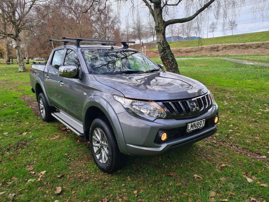 2018 Mitsubishi Triton | DC GLXR 5AT 2.4D/4WD | 18330 | 1