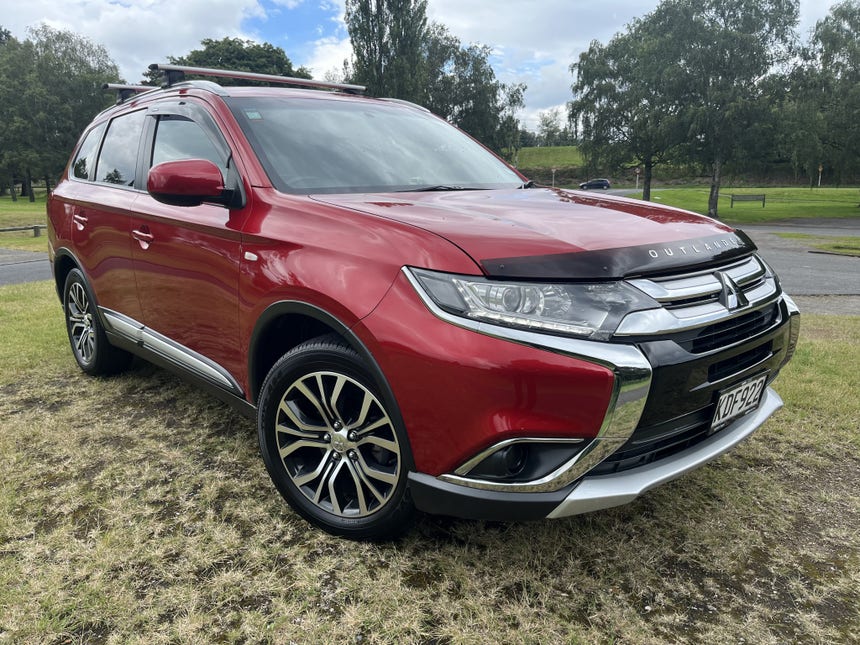 2016 Mitsubishi Outlander | LS 2.0P/CVT | 19737 | 1