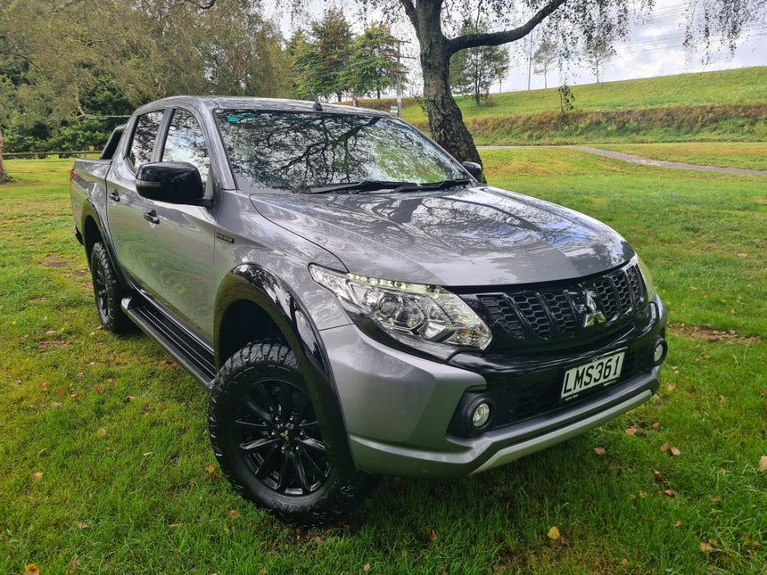 2018 Mitsubishi Triton | DC GLSB 2.4D/4WD/6MT | 20278 | 1