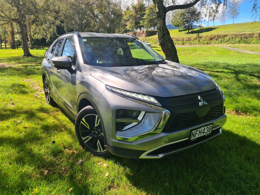 2020 Mitsubishi Eclipse Cross | XLS 1.5P/8CVT | 20302 | 1