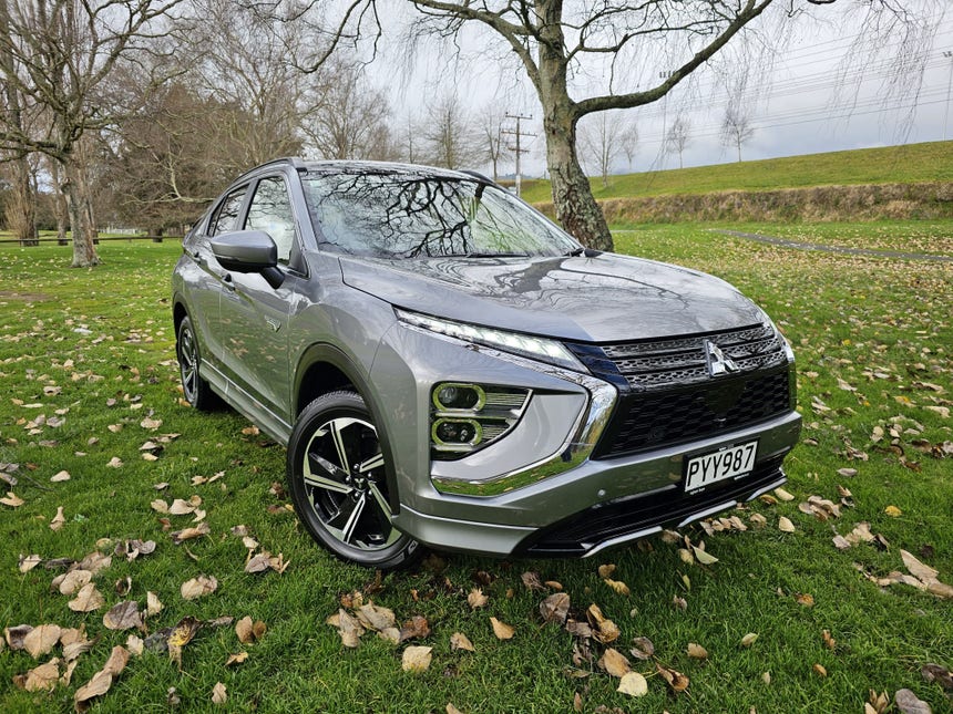 2022 Mitsubishi Eclipse Cross | VRX PHEV/4WD/AT | 21103 | 1