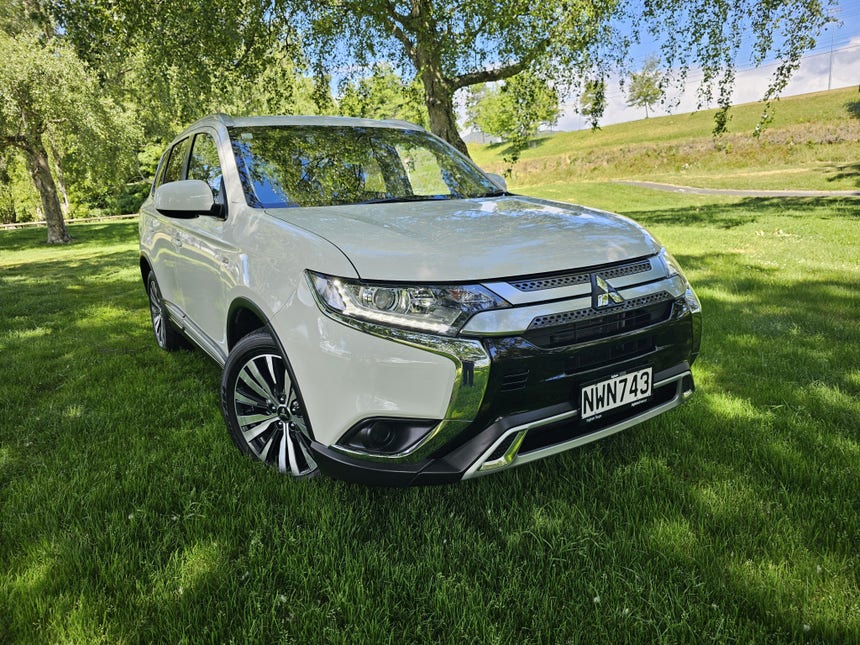 2021 Mitsubishi Outlander | LS 2.4P/CVT | 22242 | 1