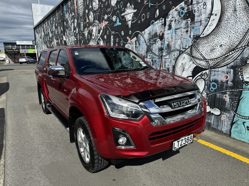 2019 Isuzu D-MAX | LS DC 3.0D/6AT/2WD | 22973 | 1
