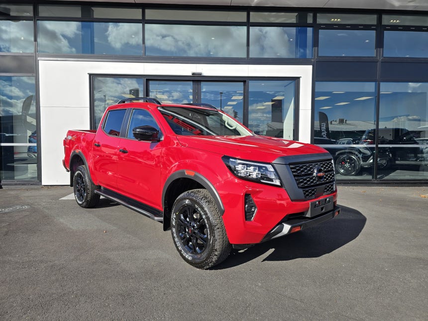 2025 Nissan Navara | PRO-4X 2.3D/4WD/7AT | 28049 | 1