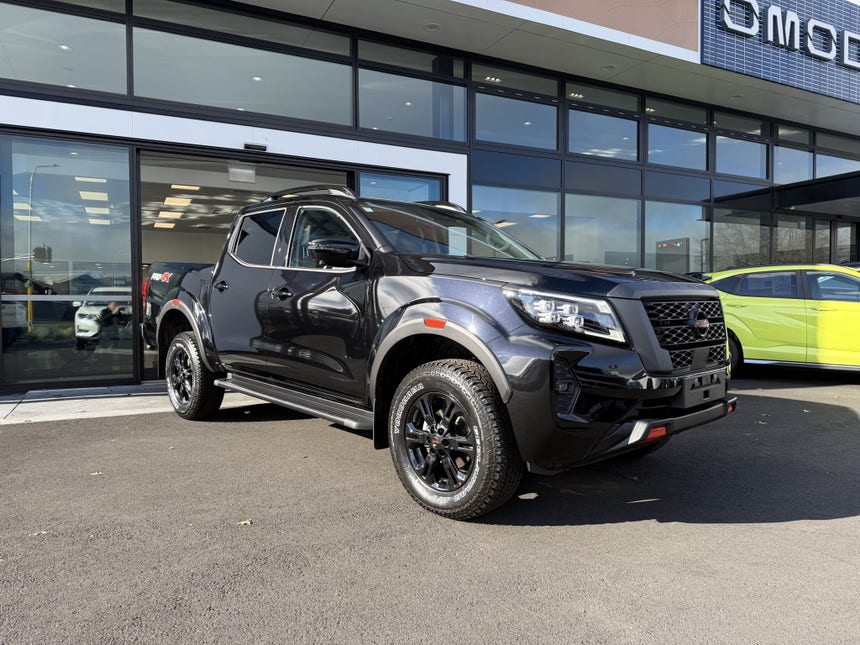 2025 Nissan Navara | PRO-4X 2.3D/4WD/7AT | 28759 | 1