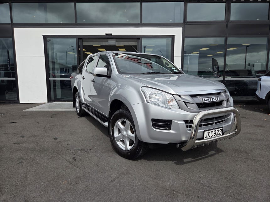 2015 Isuzu D-MAX | LX DC 3.0D/4WD/5AT/U | 29950 | 1