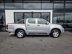 2015 Isuzu D-MAX | LX DC 3.0D/4WD/5AT/U | 29950 | 2