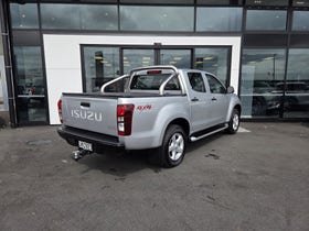 2015 Isuzu D-MAX | LX DC 3.0D/4WD/5AT/U | 29950 | 3