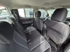 2015 Isuzu D-MAX | LX DC 3.0D/4WD/5AT/U | 29950 | 5