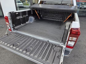 2018 Isuzu D-MAX | LS-T DC 3.0D/6AT | 30120 | 5