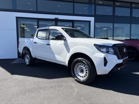 2025 Nissan Navara | SL 2.3D/4WD/7AT | 30579 | 3