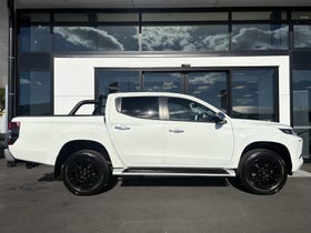 2022 Mitsubishi Triton | DC GLXR 6AT 2.4D/4WD | 30569 | 3