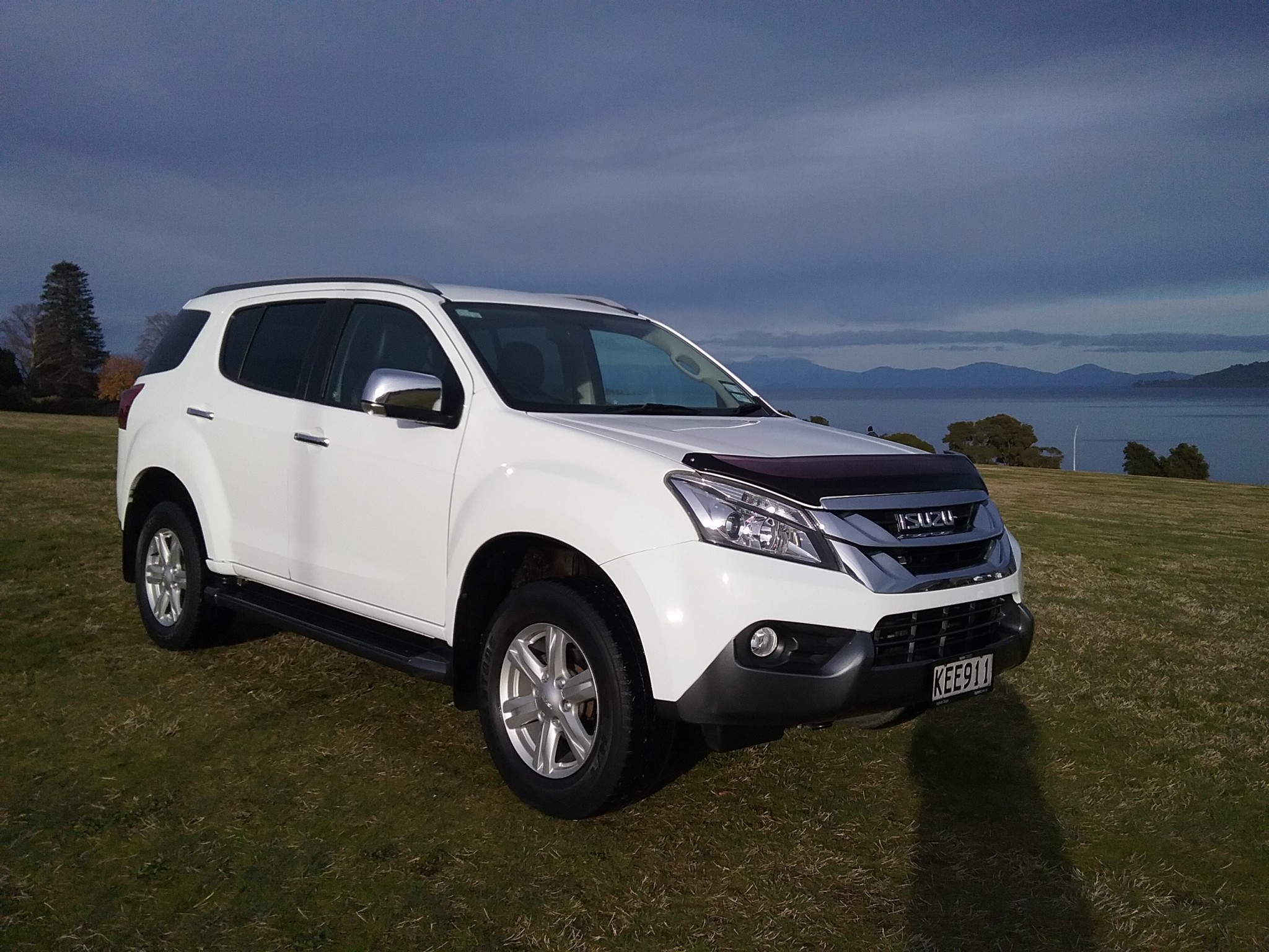 Isuzu mu x обзор