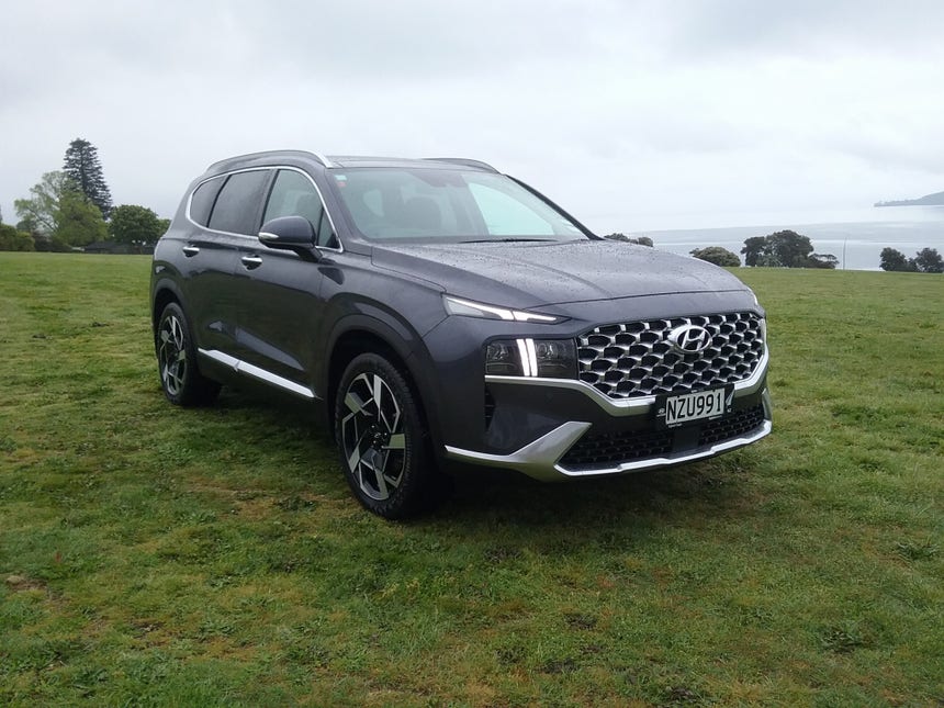 2022 Hyundai Santa Fe | TM LMITED 2.2DT/4WD | 19407 | 1