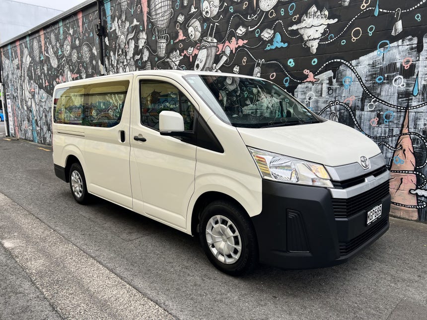 2019 Toyota Hiace | ZR GVN 2.8DT/6AT | 21930 | 1