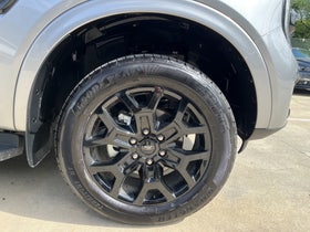 2025 Ford Everest | SPORT 2.0D/4WD/10AT | 29593 | 6