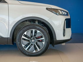 2025 Chery Tiggo 4 | 1.5PHT ULTIMATE | 30476 | 6