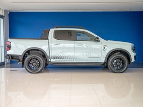 2025 Ford Ranger | STORMTRAK PHEV/4WD | 30572 | 2