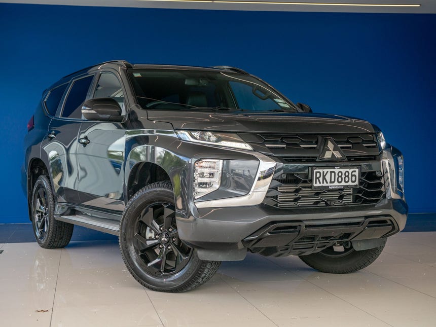 2025 Mitsubishi Pajero Sport | VRXB 2.4D/4WD/8AT | 31206 | 1