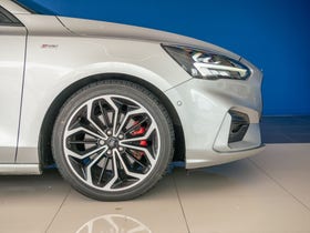 2020 Ford Focus | ST-LINE X 1.5P | 31207 | 6