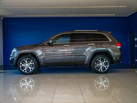 2021 Jeep Grand Cherokee | LIMITED 3.0D/4WD/8AT | 31576 | 4