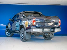 2022 Toyota Hilux | SR5 CRUISER TD DC 2. | 31972 | 5