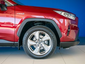 2019 Toyota RAV4 | GXL 2.5PH/4WD/HD | 31986 | 6