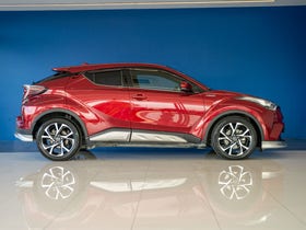 2017 Toyota C-HR | | 32070 | 2