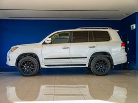 2012 Lexus LX570 | 4WD 5.7P SUV 8 SEATER | 33151 | 3