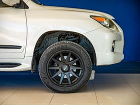 2012 Lexus LX570 | 4WD 5.7P SUV 8 SEATER | 33151 | 5