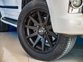 2012 Lexus LX570 | 4WD 5.7P SUV 8 SEATER | 33151 | 7
