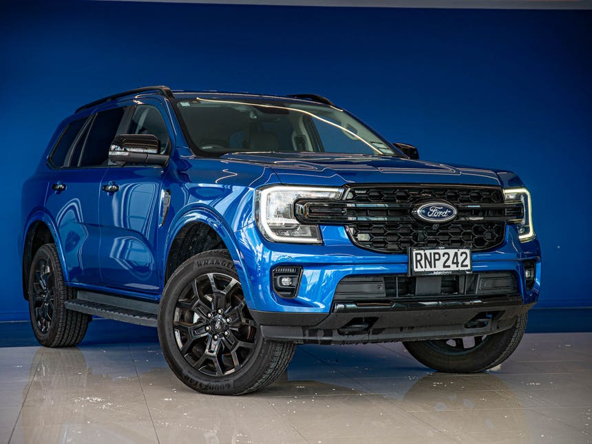 2025 Ford Everest | SPORT 2.0D/4WD/10AT | 33446 | 1
