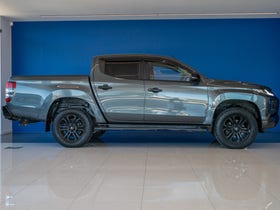 2022 Mitsubishi Triton | DC GLSB 4WD 6AT 2.4D | 33490 | 2