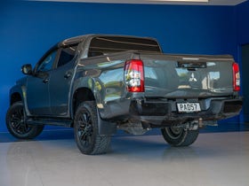 2022 Mitsubishi Triton | DC GLSB 4WD 6AT 2.4D | 33490 | 5