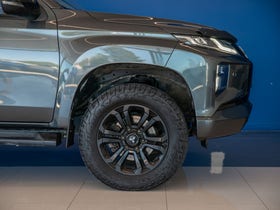2022 Mitsubishi Triton | DC GLSB 4WD 6AT 2.4D | 33490 | 6