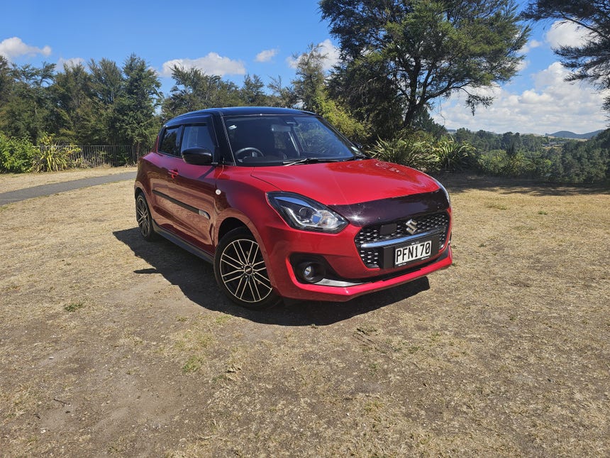 2022 Suzuki Swift | LTD HYBRID 1.2PH | 25892 | 1