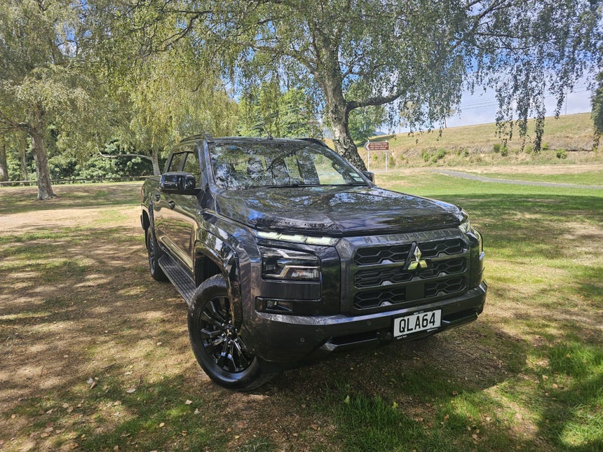 2024 Mitsubishi Triton | DC VRX 4WD 6AT 2.4DT | 26140 | 1