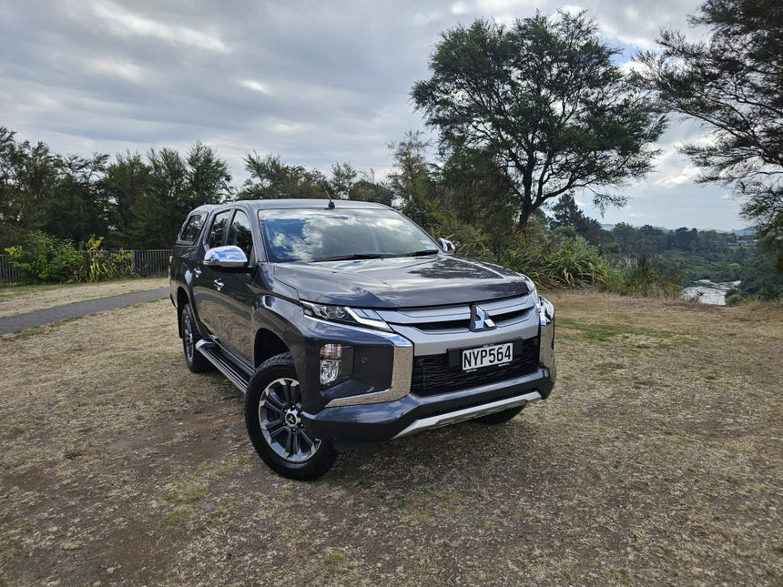 2021 Mitsubishi Triton | DC GLXR 6AT 2.4D/4WD | 26159 | 1