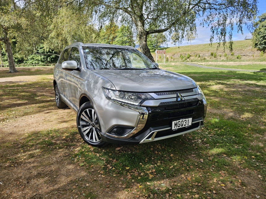 2019 Mitsubishi Outlander | LS 2.4P/CVT | 26397 | 1