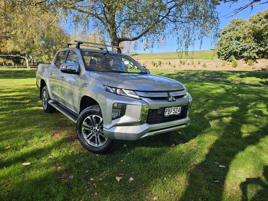 2022 Mitsubishi Triton | DC GLXR 6AT 2.4D/4WD | 26825 | 1