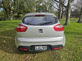 2012 Kia Rio | 1.4 PETROL AUTO LX | 27263 | 4