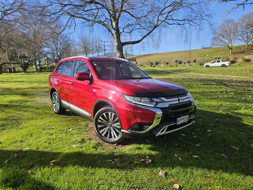 2021 Mitsubishi Outlander | LS 2.4P/CVT | 27821 | 1