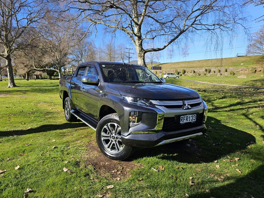 2020 Mitsubishi Triton | DC GLXR 6AT 2.4D/4WD | 27826 | 1