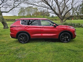 2022 Mitsubishi Outlander | XLS 2.5P/CVT | 28531 | 2