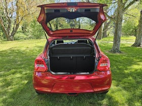 2025 Suzuki Swift | GL 1.2P/CVT | 29041 | 5