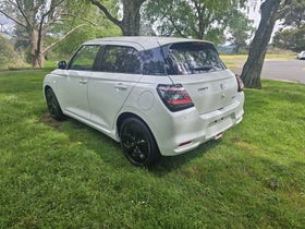 2025 Suzuki Swift | GLZC 1.2PMH/CVT | 29047 | 6