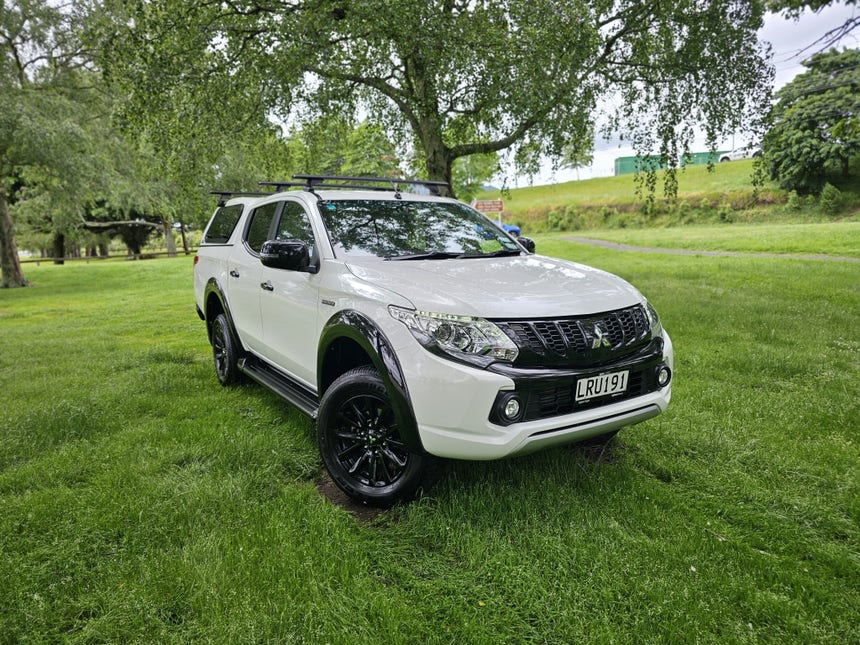 2018 Mitsubishi Triton | DC GLSB 2.4D/4WD/6MT | 29239 | 1