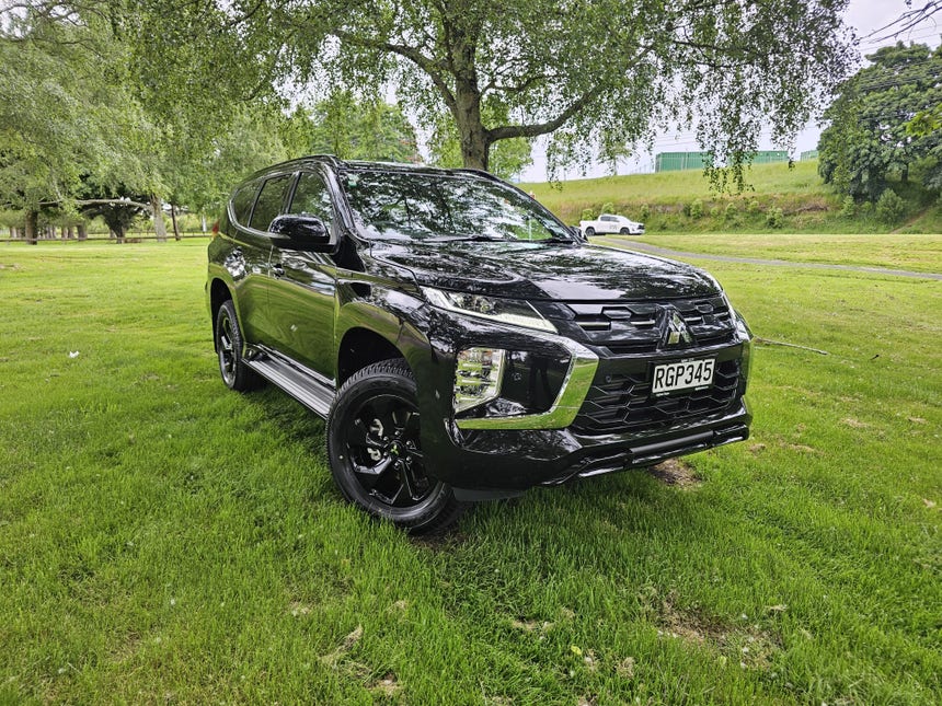 2025 Mitsubishi Pajero Sport | VRXB 2.4D/4WD/8AT | 29315 | 1